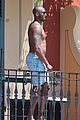kobe-shirtless1