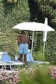 kobe-shirtless1