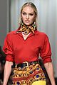 jenner-versace