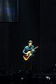 shawn-perform
