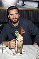 disick-kisses