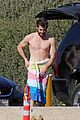 hemsworth-surfingmalibu