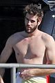 hemsworth-surfingmalibu