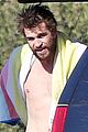 hemsworth-surfingmalibu