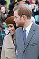 markle-xmasoutfit