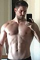 brant-shirtless