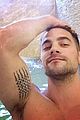 brant-shirtless