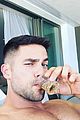 brant-shirtless
