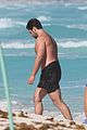 peck-shirtless