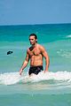 pettyfer-beach