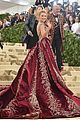 lively-metgala