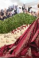 lively-metgala