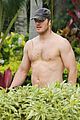 pratt-hawaiishirtless