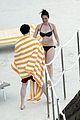 felicity-honeymoon2