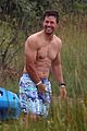 mark-shirtless