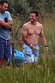 mark-shirtless