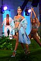 hadid-rihannashow
