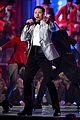 hugh-performs