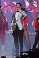 hugh-performs