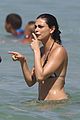 morena-bikini