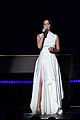 musgraves-grammysrainbow