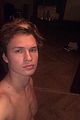 elgort-selfies2