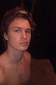 elgort-selfies2