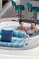 dicaprio-hottub