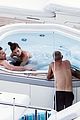 dicaprio-hottub