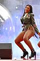 megan-performing-vmas