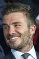 beckham-greets