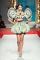 moschino-show