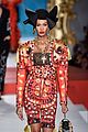 moschino-show