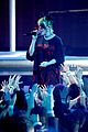 billie-eilish-amas-performance