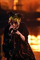 billie-eilish-amas-performance