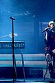 billie-eilish-amas-performance