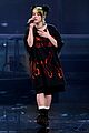 billie-eilish-amas-performance