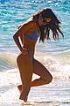 eiza-beachpics