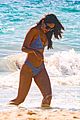 eiza-beachpics