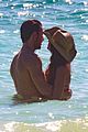 eiza-beachpics