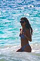 eiza-beachpics
