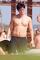 melton-shirtless