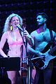 skivvies-concert2