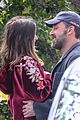 affleck-kissespics2