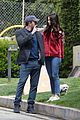 affleck-kissespics2