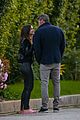 affleck-kisswalk
