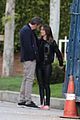 affleck-kisswalk