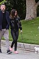 affleck-kisswalk