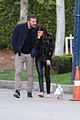 affleck-kisswalk