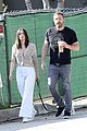 affleck-mornwalk2